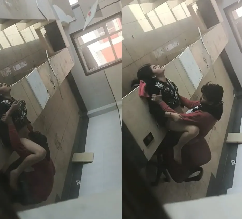 A student is licking the college teacher’s pussy.