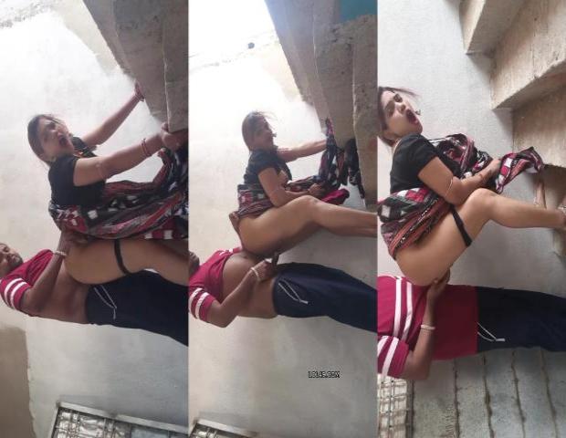Pados wali bhabhi ko Ghar bula kar maje kiye Full MMS