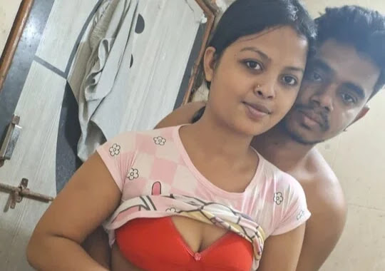 Indian Couple In Washroom Blowjob And Romance Mms
