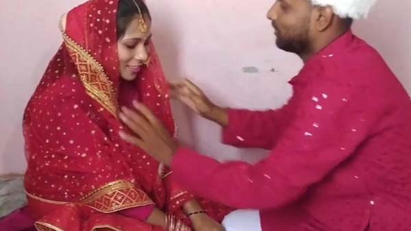 Sundar Biwi ke Sath Romance Aur Sex in Honeymoon Mms