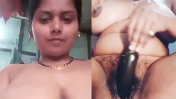 desi babhi burr ke andar began daalke maja le rahi hai