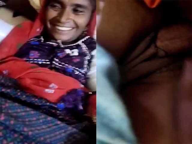 Padosh ke ladhke ne aunty ki chut chudai kiya