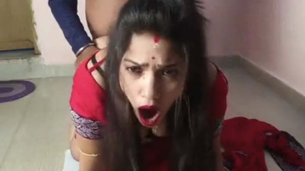 Sundari Bhabhi Devar Ke Sang Doggy Style Sex MMS Clip